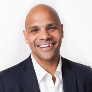 chris-team-800x600
